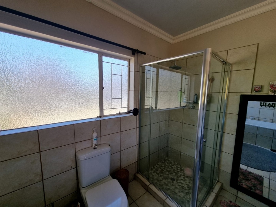 To Let 3 Bedroom Property for Rent in La Provance Free State